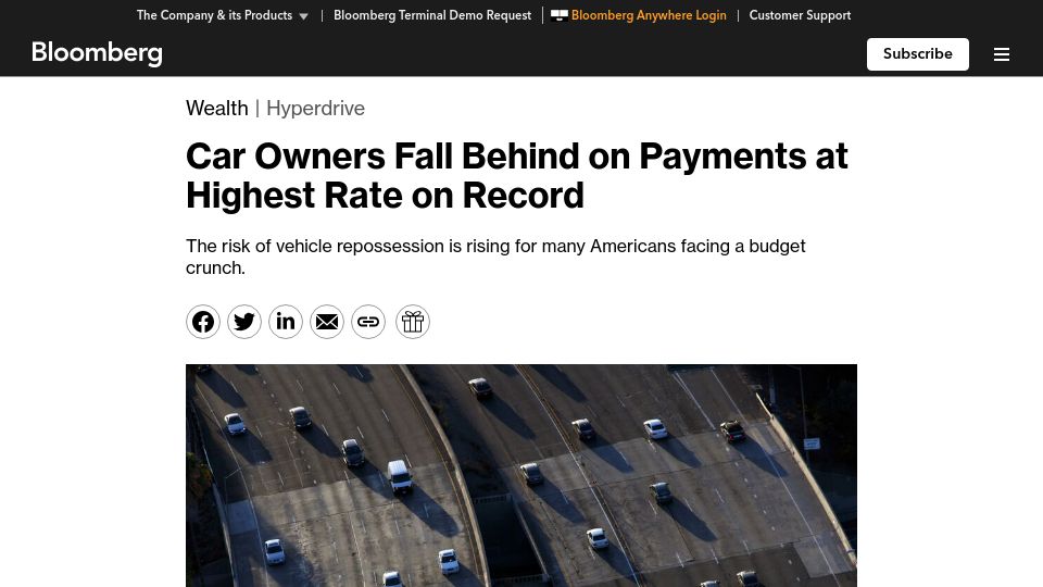 Screenshot of bloomberg.com: Car Owners Fall Behind on Payments at Highest Rate on Record