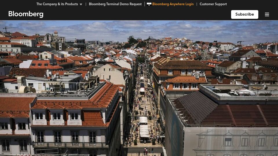 Screenshot of bloomberg.com: As Digital Nomads Flock to Lisbon, Portugal's Youth Are Leaving in Droves