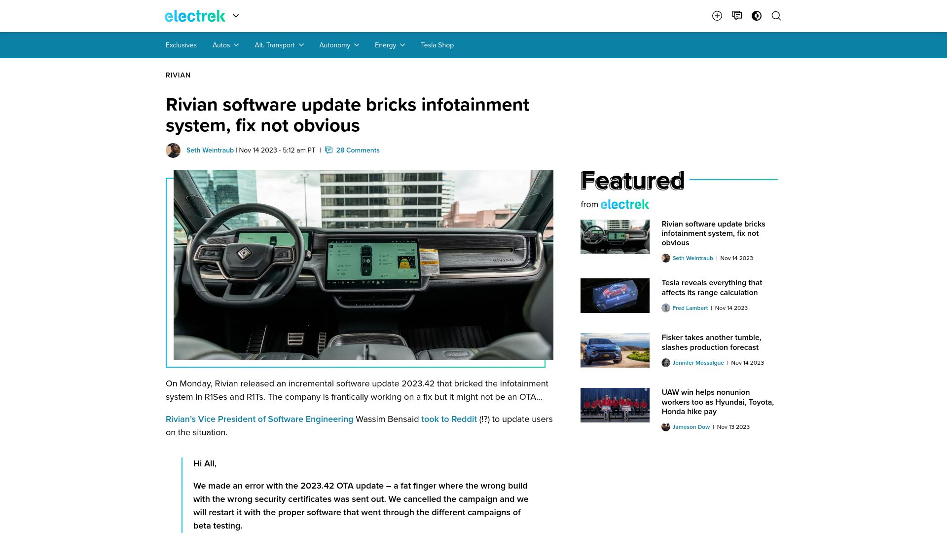 Screenshot of electrek.co: Rivian software update bricks infotainment system, fix not obvious