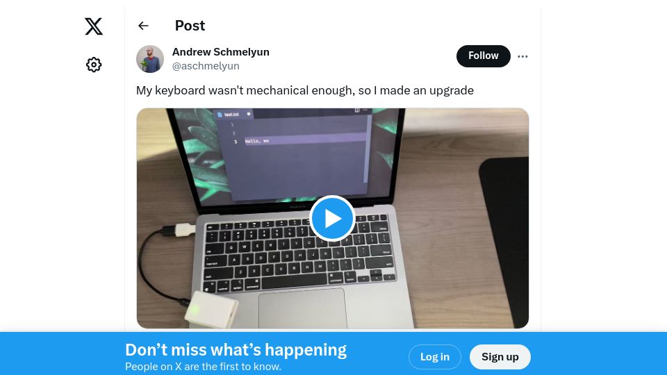 Screenshot of twitter.com: My keyboard wasn't mechanical enough, so I upgraded to a rotary phone