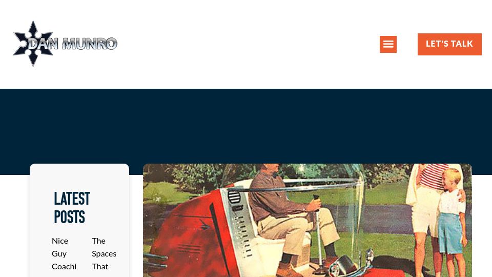 Screenshot of theinspirationallifestyle.com: Spaceship that mows the lawn