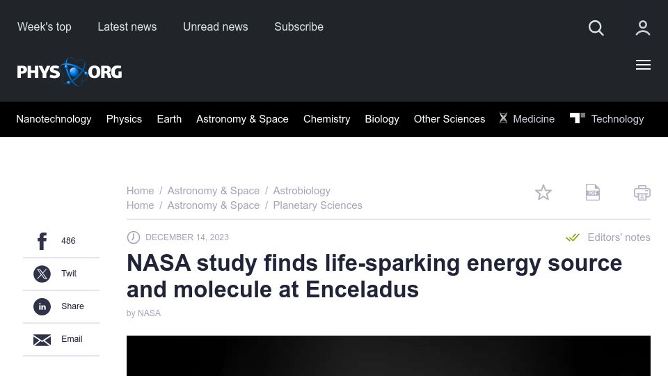 Screenshot of phys.org: NASA study finds life-sparking energy source and molecule at Enceladus