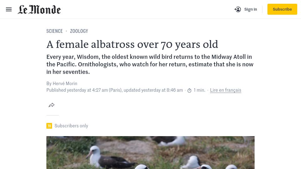 Screenshot of lemonde.fr: A female albatross over 70 years old