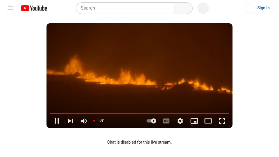 Screenshot of youtube.com: Grindavik [video]
