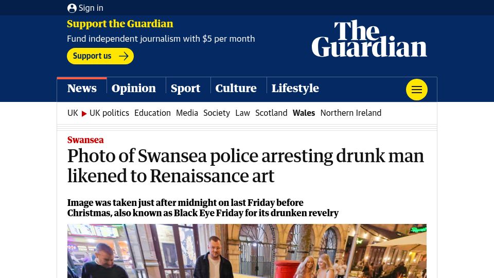 Screenshot of theguardian.com: Photo of Swansea police arresting drunk man likened to Renaissance art