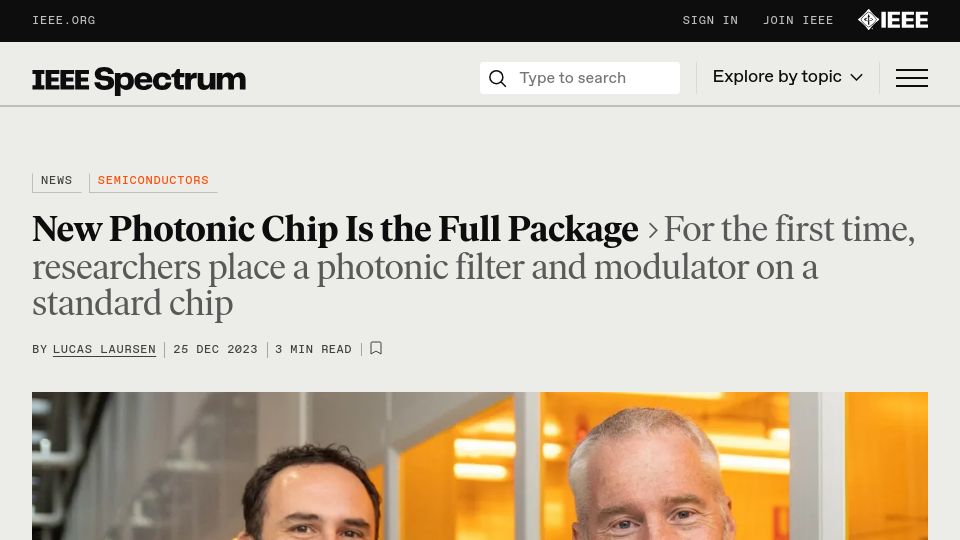 Screenshot of spectrum.ieee.org: New Photonic Chip Is the Full Package