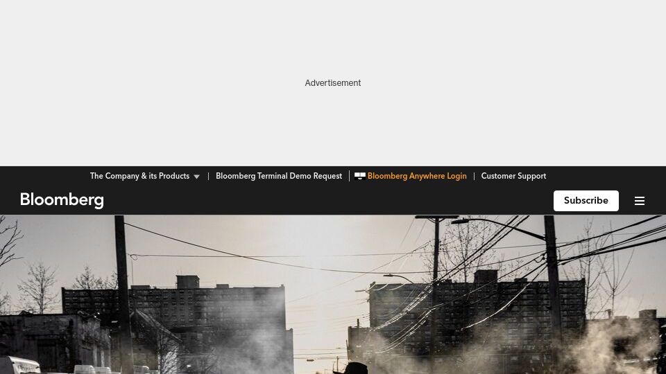 Screenshot of bloomberg.com: The Hole: A tiny NYC community forgotten for decades