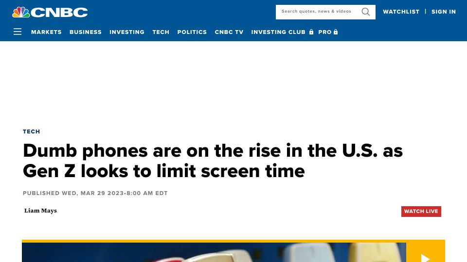 Screenshot of cnbc.com: Dumb phones are on the rise in the U.S. as Gen Z looks to limit screen time