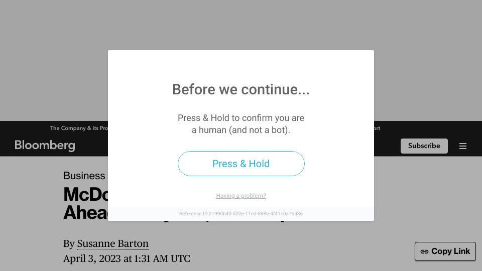 Screenshot of bloomberg.com: McDonald’s Shuts Corporate Offices Ahead of Layoffs