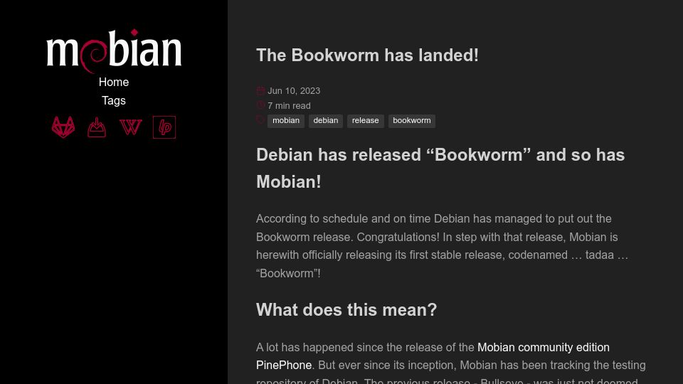 Screenshot of blog.mobian.org: The Mobian Bookworm has landed