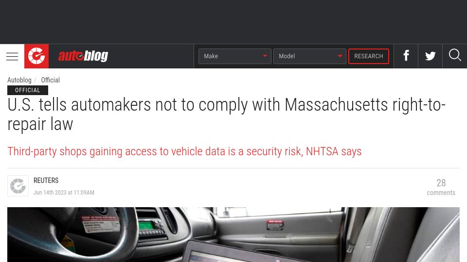 Screenshot of autoblog.com: NHTSA tells automakers not to comply with Massachusetts right-to-repair law