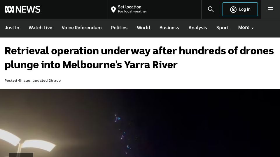 Screenshot of abc.net.au: Hundreds of drones plunge into Melbourne’s Yarra River