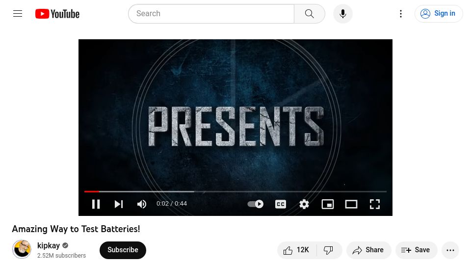 Screenshot of youtube.com: A simple way to test the charge level on alkaline batteries (2015) [video]