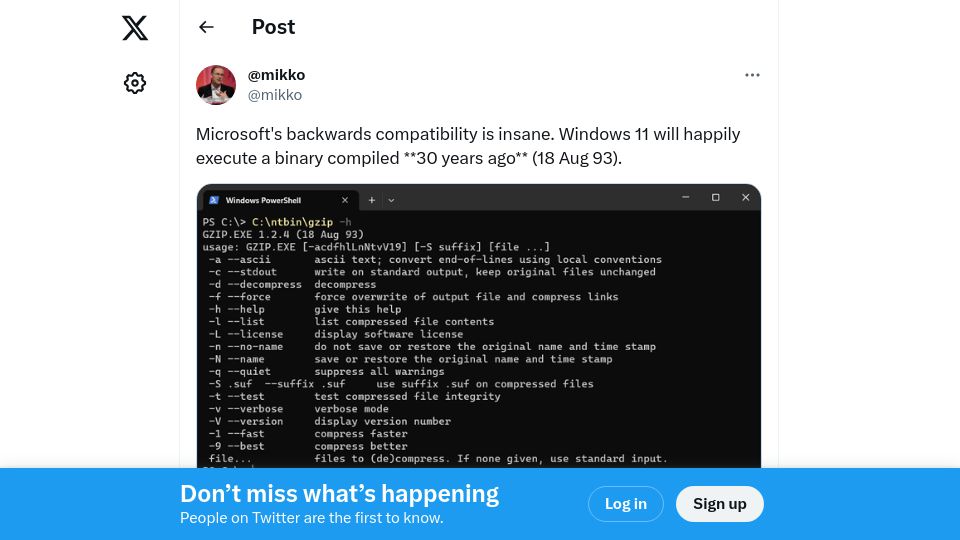 Screenshot of twitter.com: Windows 11 will happily execute a binary compiled 30 years ago