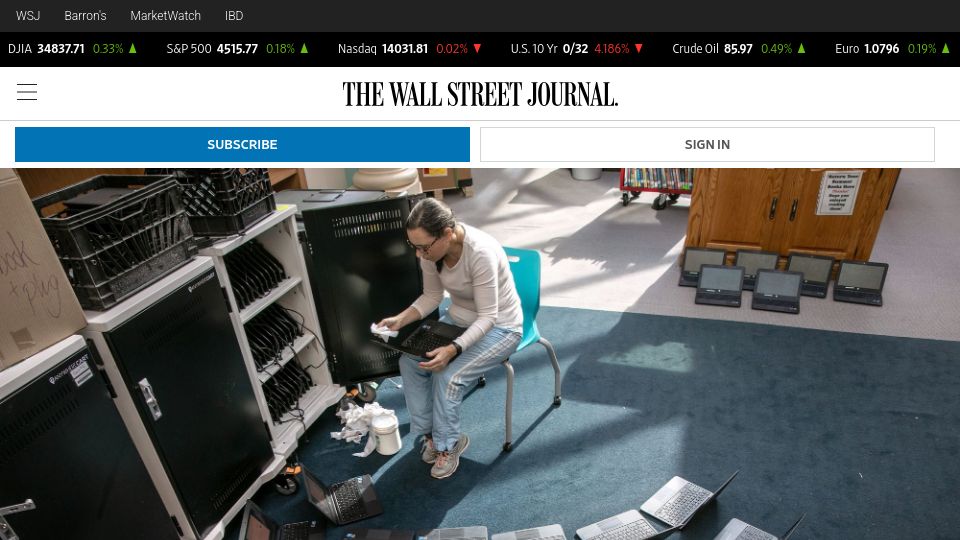 Screenshot of wsj.com: Chromebooks Were Once a Good Deal for Schools. Now They’re Becoming E-Waste