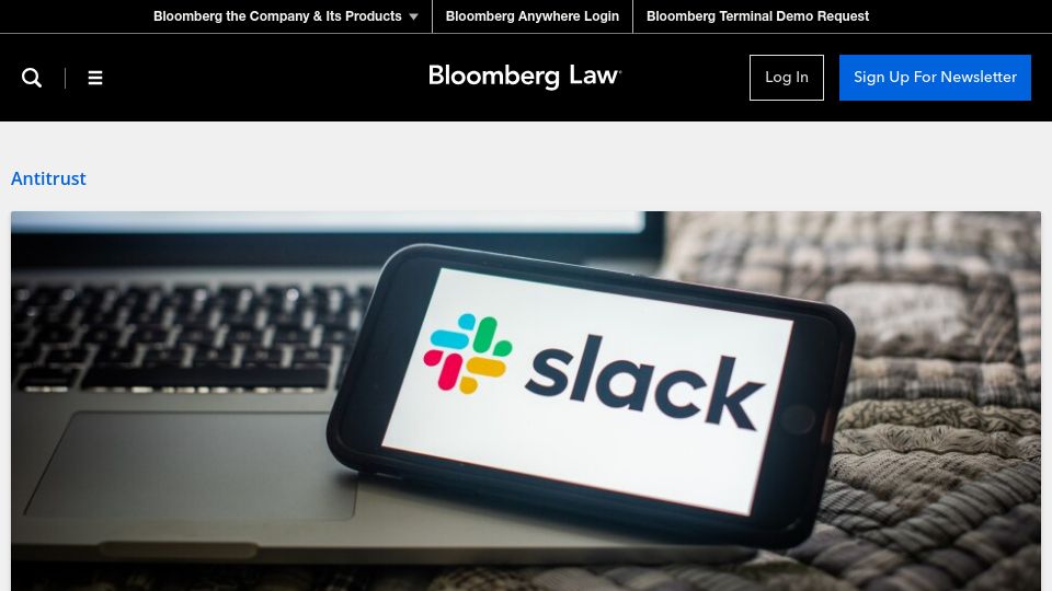 Screenshot of news.bloomberglaw.com: US agencies warn companies: Don’t delete Slack or Signal chats