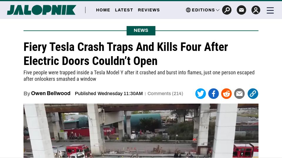 Screenshot of jalopnik.com: Fiery Tesla Crash Traps and Kills Four After Electric Doors Couldn't Open