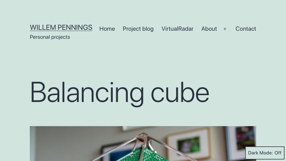 Screenshot of willempennings.nl: I designed a cube that balances itself on a corner