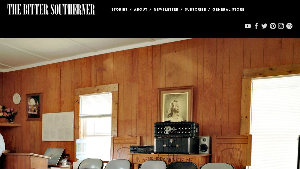 Screenshot of bittersoutherner.com: Let Everybody Sing (2016)