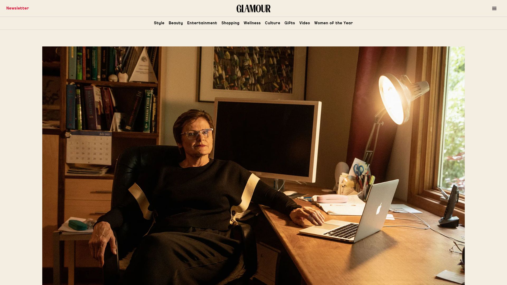 Screenshot of glamour.com: Dr. Katalin Karikó (2021)