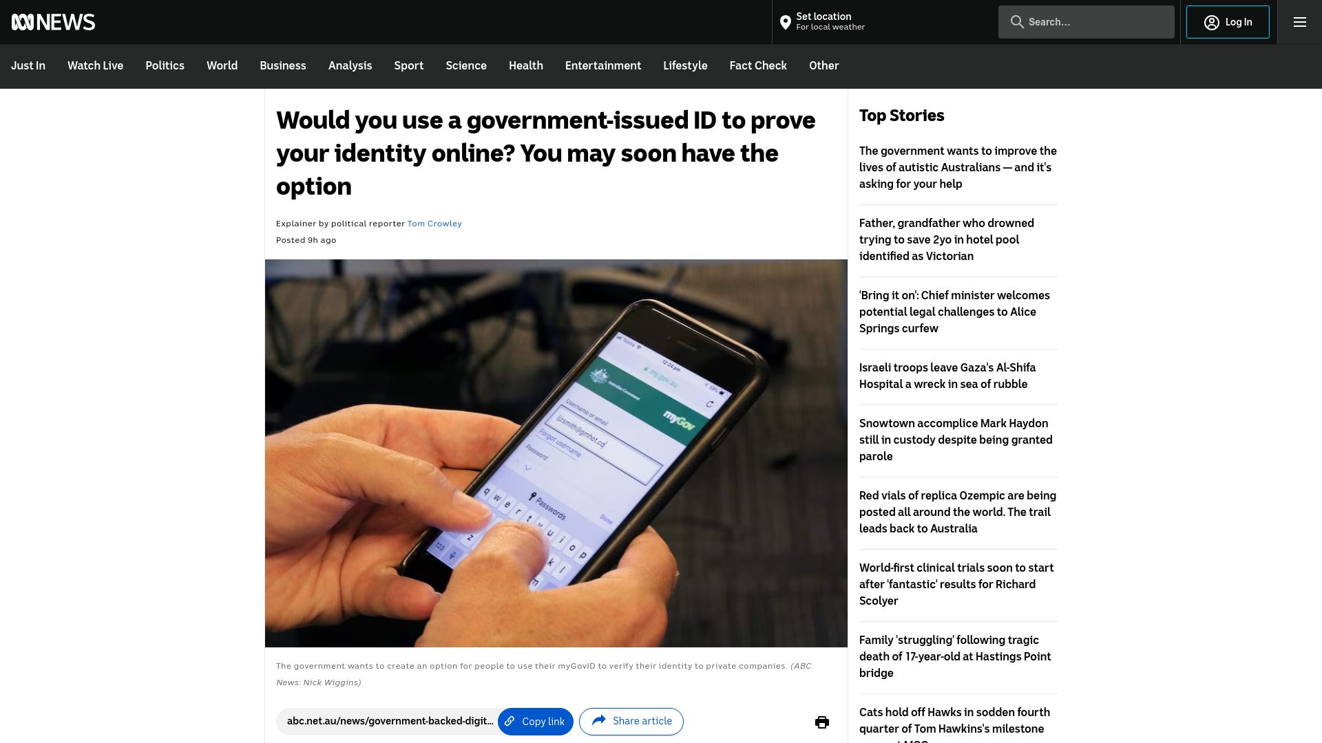 Screenshot of abc.net.au: Would you use a government-issued ID to prove your identity online?