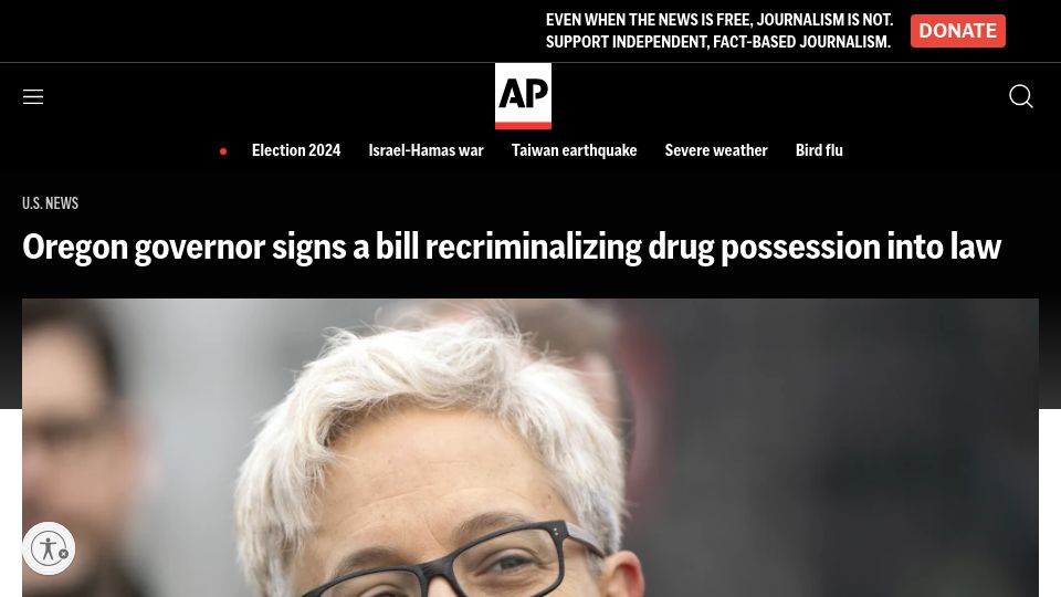 Screenshot of apnews.com: Oregon governor signs bill recriminalizing drug possession into law