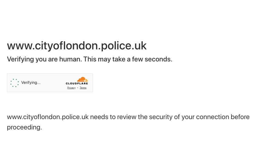 Screenshot of theregister.com: British duo arrested for SMS phishing via homemade cell tower