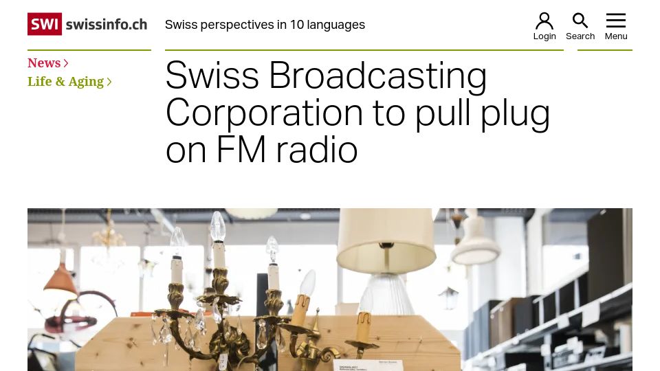 Screenshot of swissinfo.ch: Swiss Broadcasting Corporation to pull plug on FM radio