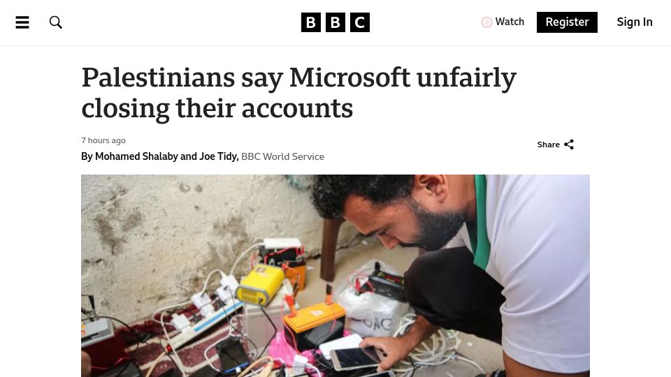 Screenshot of bbc.co.uk: Palestinians say Microsoft unfairly closing their accounts