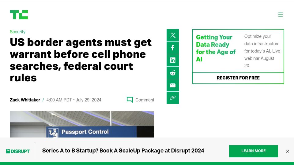Screenshot of techcrunch.com: US border agents must get warrant before cell phone searches,federal court rules