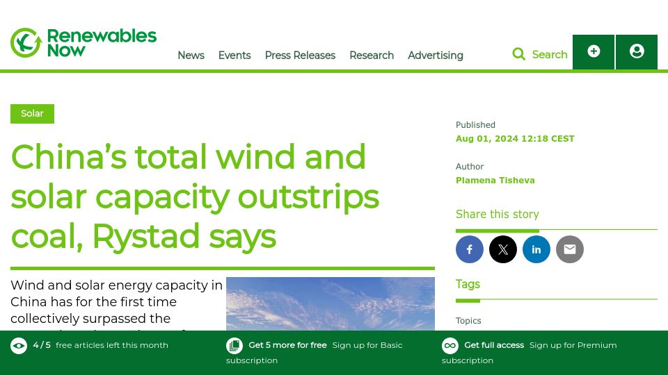 Screenshot of renewablesnow.com: China's total wind and solar capacity outstrips coal