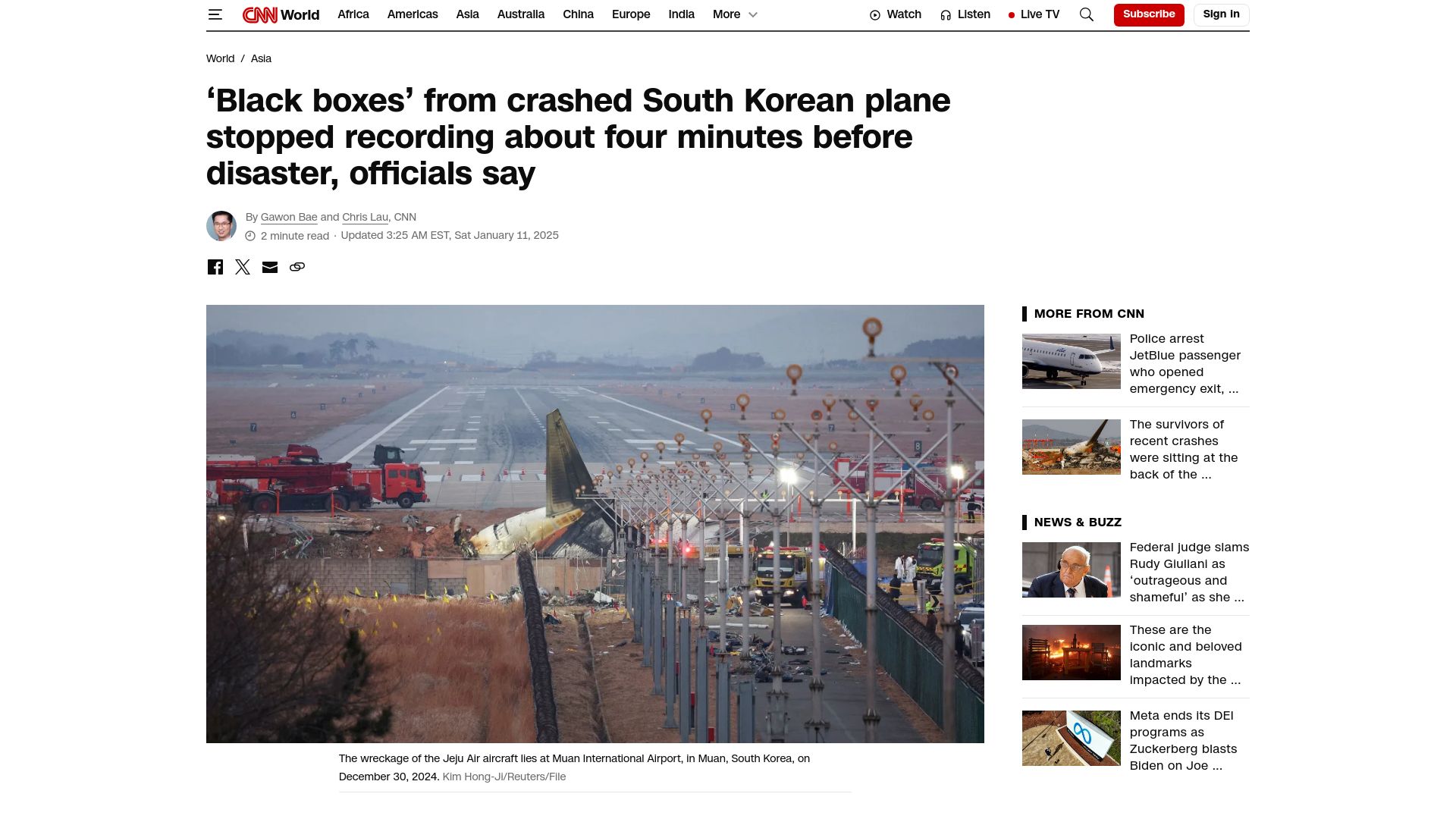 Screenshot of cnn.com: Black boxes from Jeju Air 2216 stopped recording four minutes before crash