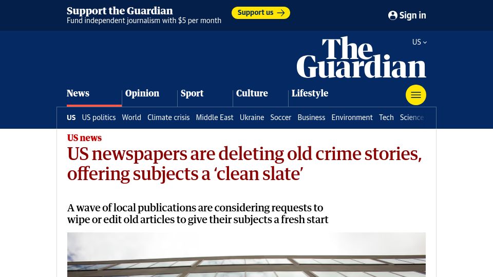 Screenshot of theguardian.com: US newspapers are deleting old crime stories, offering subjects a 'clean slate'