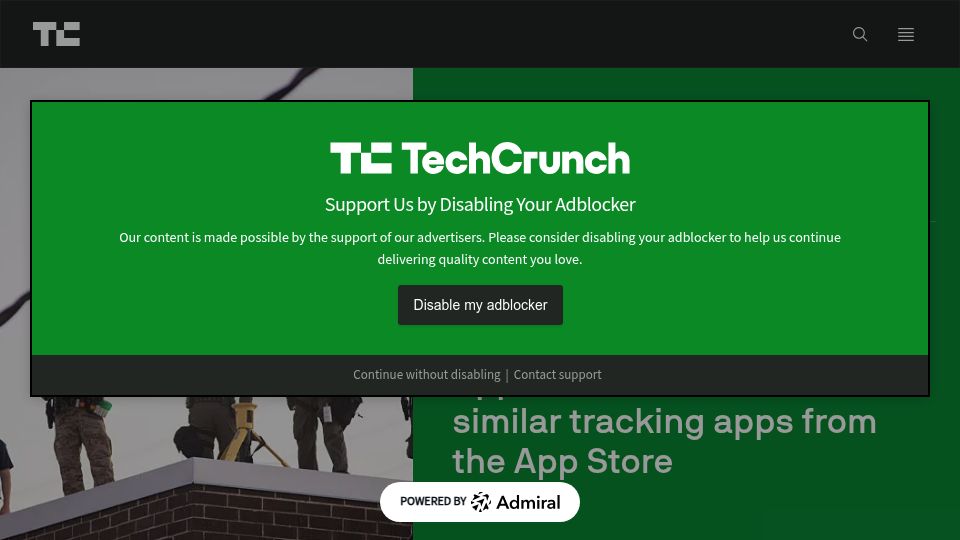 Screenshot of techcrunch.com: Apple removes ICEBlock and similar tracking apps from the App Store