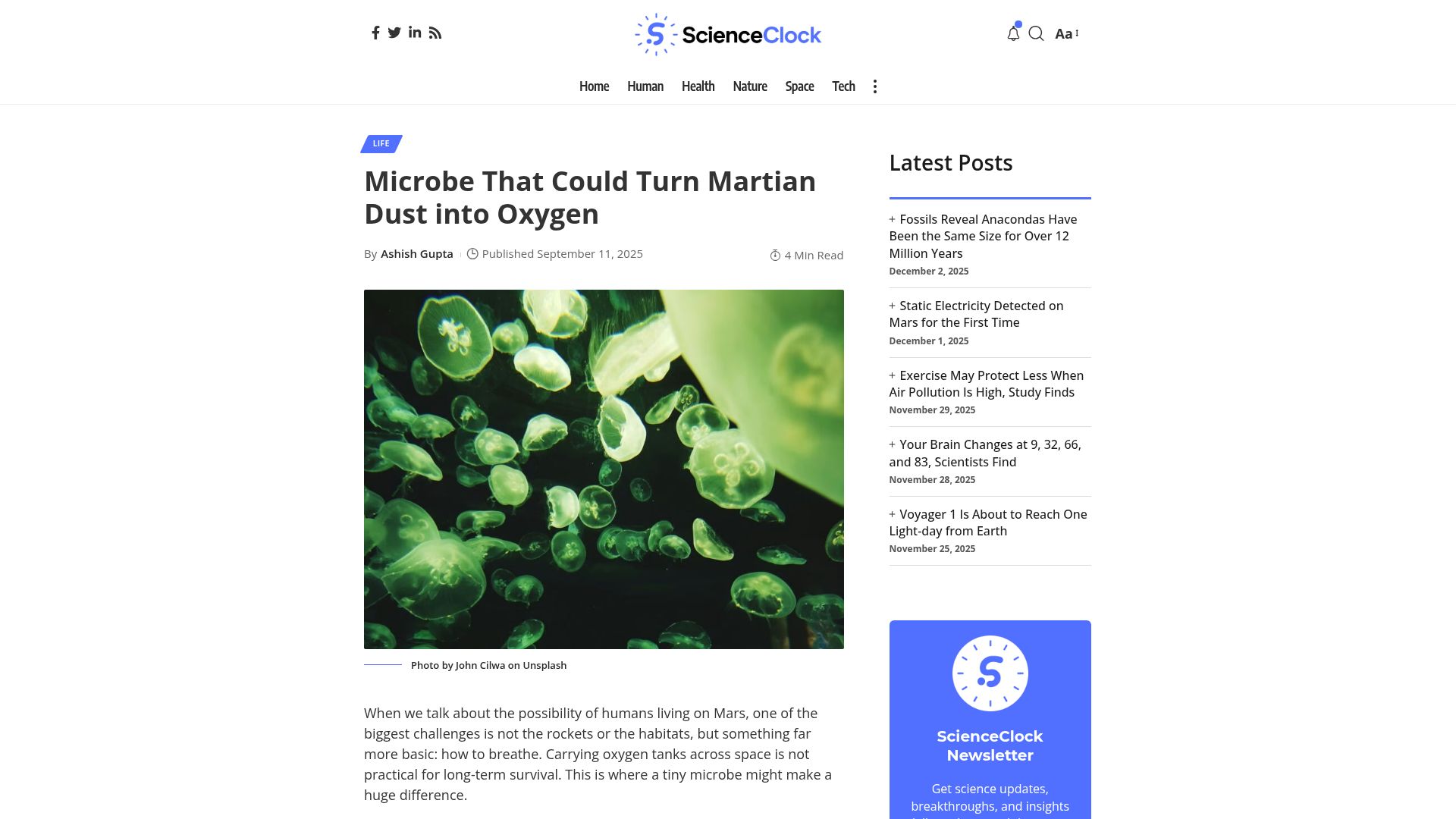 Screenshot of scienceclock.com: Researchers Find Microbe Capable of Producing Oxygen from Martian Soil