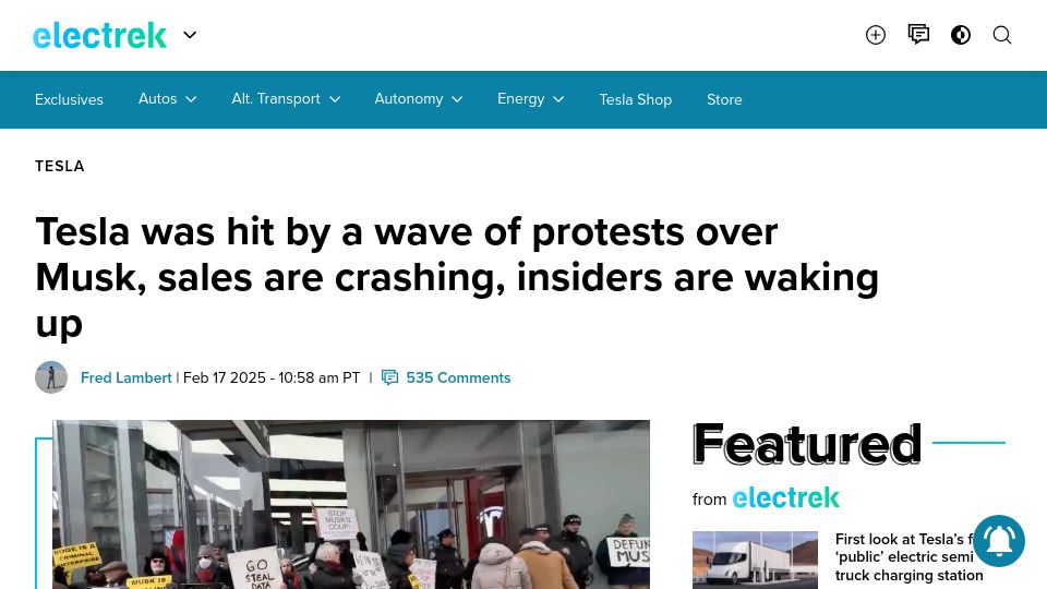 Screenshot of electrek.co: Tesla was hit by a wave of protests, sales are crashing, insiders are waking up