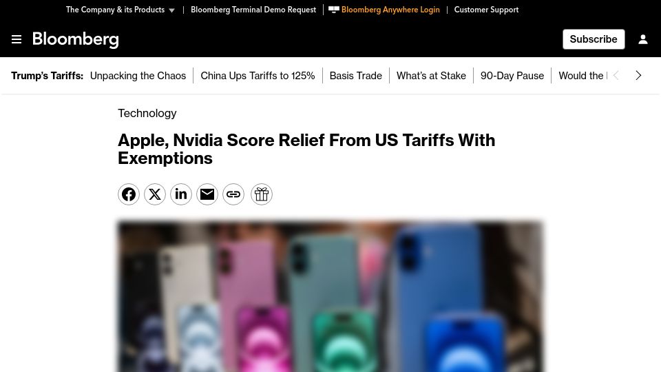 Screenshot of bloomberg.com: Trump exempts phones, computers, chips from ‘reciprocal’ tariffs