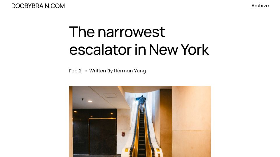 Screenshot of doobybrain.com: The narrowest escalator in New York City