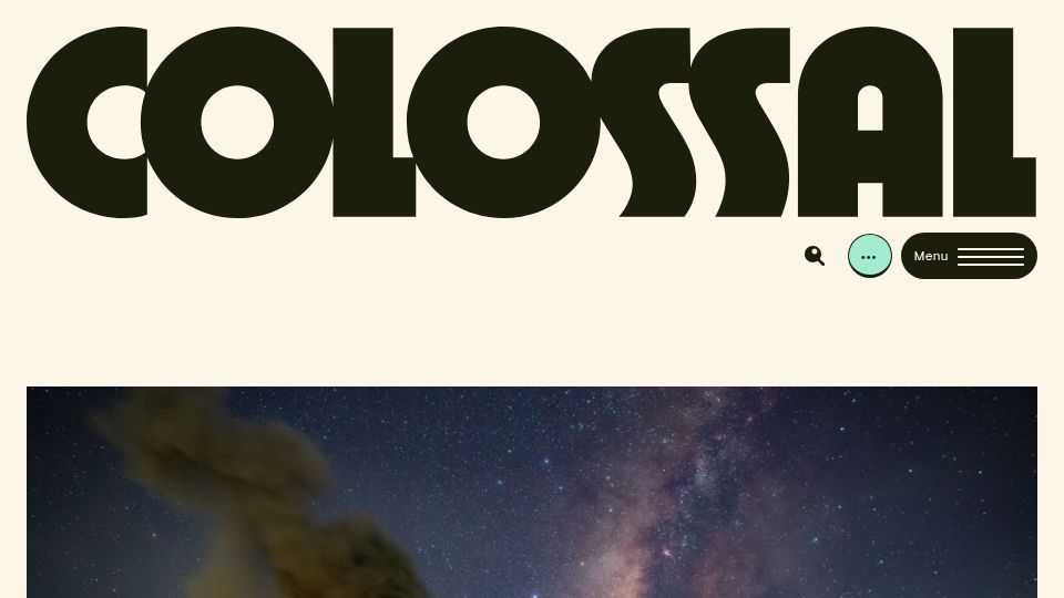 Screenshot of thisiscolossal.com: The Brilliant Milky Way Connects Photographers in an Annual Contest