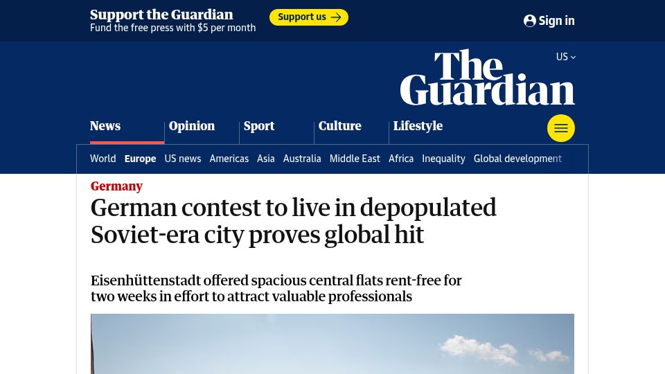 Screenshot of theguardian.com: German contest to live in depopulated Soviet-era city proves global hit