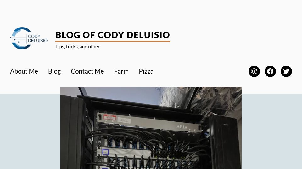 Screenshot of deluisio.com: Everything to know about UniFi OS Server