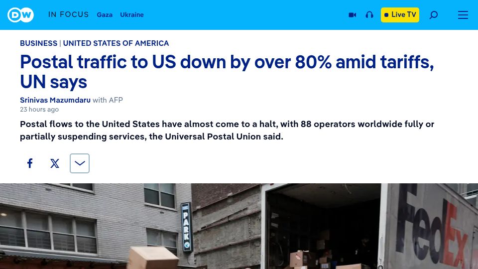 Screenshot of dw.com: Postal traffic to US down by over 80% amid tariffs, UN says
