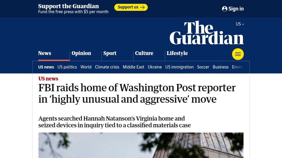 Screenshot of theguardian.com: FBI raids Washington Post reporter's home