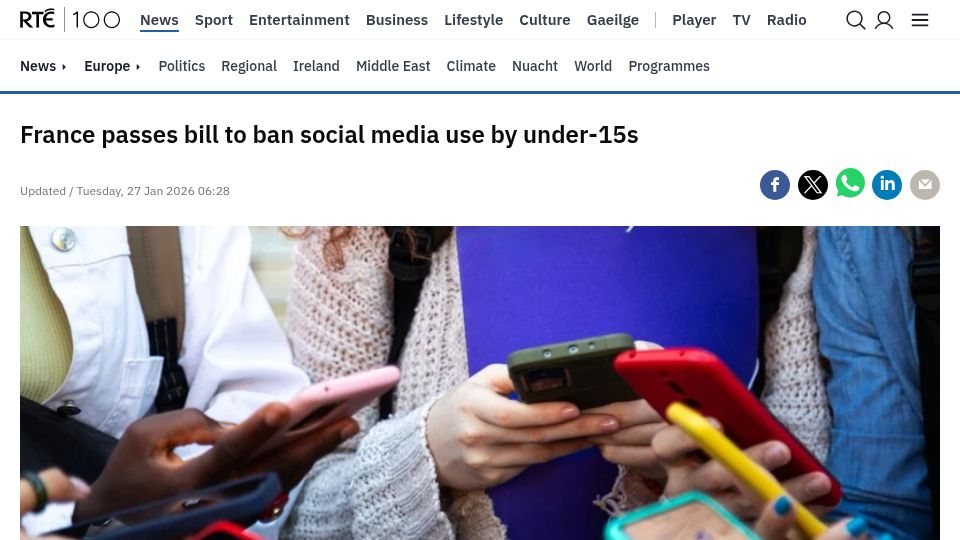Screenshot of rte.ie: France passes bill to ban social media use by under-15s