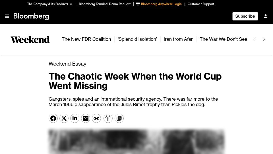 Screenshot of bloomberg.com: World Cup Trophy Theft: Gangsters, Spies and the Dog That Found It