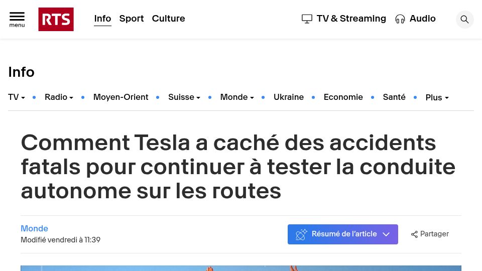 Screenshot of rts.ch: Tesla Hid Fatal Accidents to Continue Testing Autonomous Driving (French)