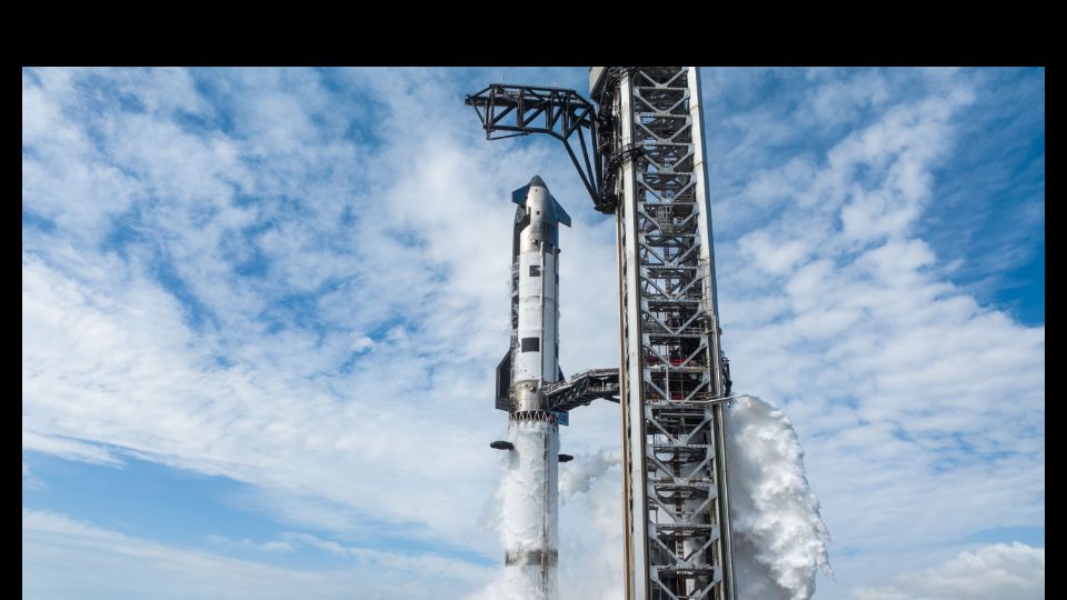 Screenshot of spacex.com: Starship V3