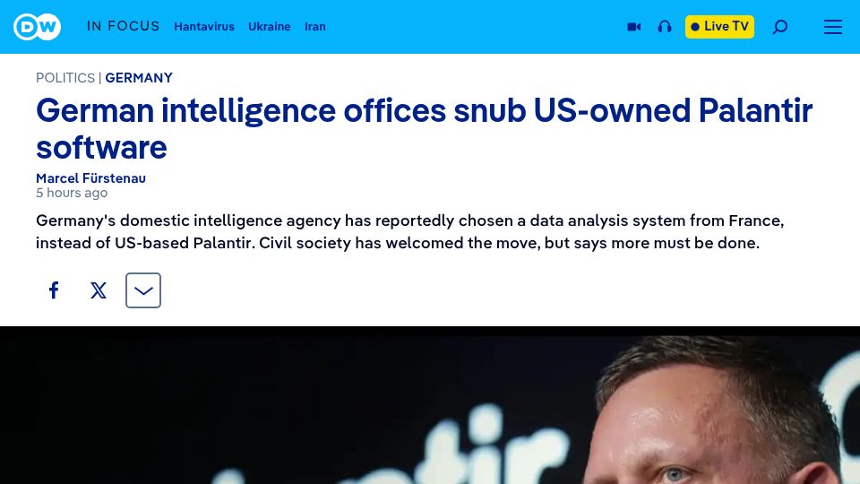 Screenshot of dw.com: German intelligence offices snub Palantir software