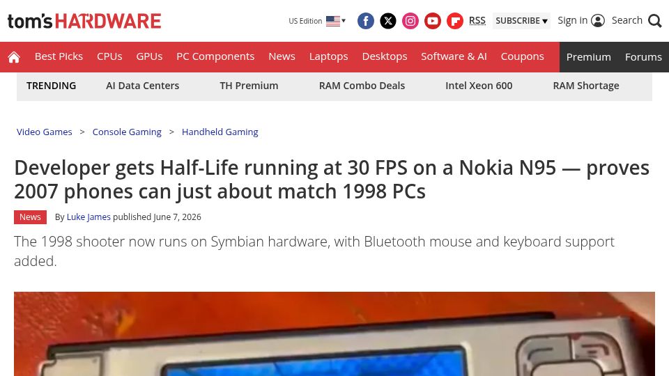 Screenshot of tomshardware.com: Developer gets Half-Life running at 30 FPS on a Nokia N95
