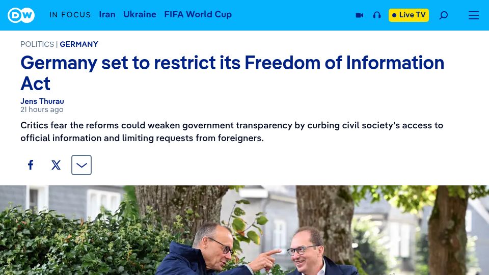 Screenshot of dw.com: Germany set to restrict its Freedom of Information Act